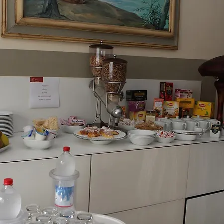 Laurens Hotel 3*